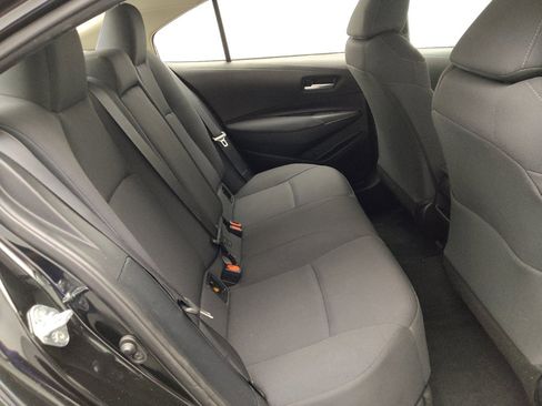 Used 2021 Toyota Corolla LE FWD image 19