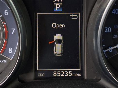 Used 2018 Toyota Corolla iM w/ Carpet Mat Package (TMS) image 11