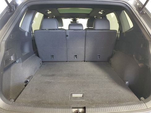 Used 2023 Volkswagen Tiguan SE R-Line image 25