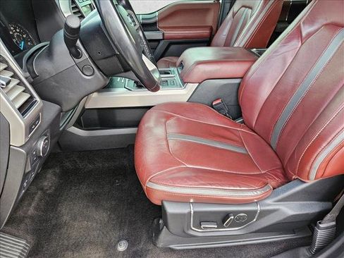 Used 2018 Ford F150 Platinum w/ Equipment Group 701A Luxury image 14