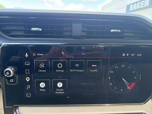 Used 2026 GMC Sierra 2500 AT4X AWD/4WD image 15