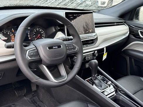 New 2026 Jeep Compass Limited image 17