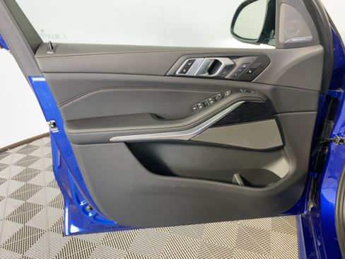 Used 2025 BMW X5 M60i image 20