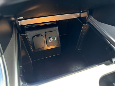 Used 2023 Ford Explorer XLT w/ Equipment Group 202A image 22