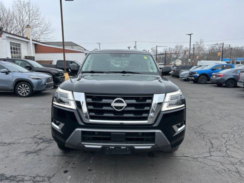 Used 2022 Nissan Armada SL image 2