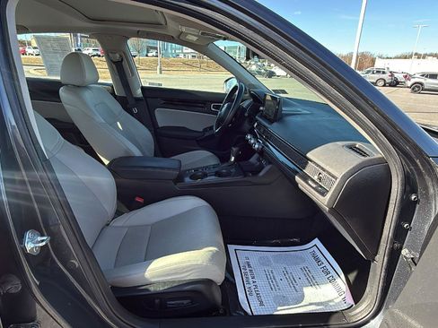 Used 2023 Honda Civic Touring image 18