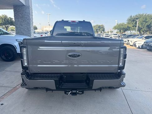 Used 2026 Ford F450 Lariat AWD/4WD image 4