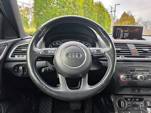 Used 2018 Audi Q3 2.0T Premium w/ Convenience Package image 23