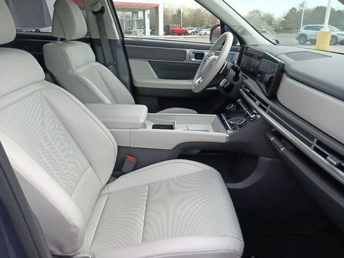 Used 2025 Hyundai Santa Fe SEL FWD image 34