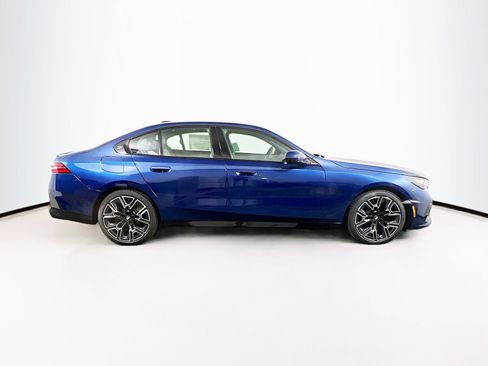New 2026 BMW 550e xDrive w/ Executive Package image 8