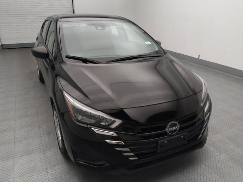 Used 2025 Nissan Versa S w/ Trunk Package FWD image 14