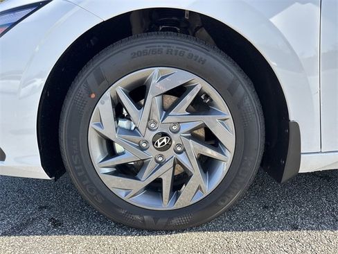 New 2026 Hyundai Elantra Blue image 11