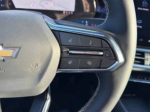 New 2026 Chevrolet Equinox EV LT image 27