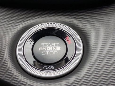 New 2025 Jeep Grand Cherokee L Altitude image 25