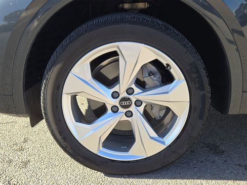 Used 2021 Audi Q5 2.0T Premium Plus w/ Premium Plus Package image 11