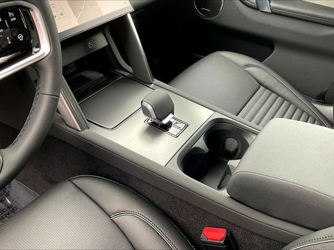 New 2026 Land Rover Discovery Sport Landmark AWD/4WD image 11
