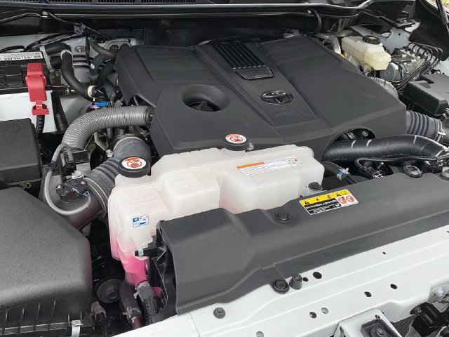 Used 2025 Toyota Tundra SR5 w/ SR5 Premium Package RWD image 16