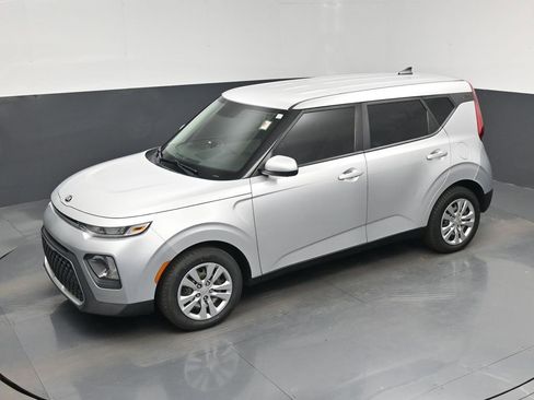 Used 2020 Kia Soul LX image 39