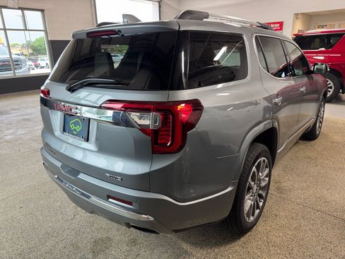 Used 2023 GMC Acadia Denali w/ Denali Ultimate Package AWD/4WD image 5