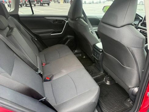Used 2025 Toyota RAV4 LE AWD/4WD image 19