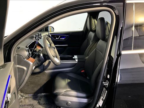Certified 2026 Mercedes-Benz GLC 300 4MATIC image 9