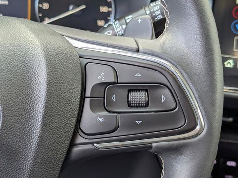 Used 2023 Buick Envision Preferred image 22