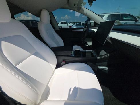 Used 2023 Tesla Model Y Performance AWD/4WD image 13