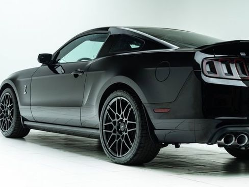 Used 2013 Ford Mustang Shelby GT500 image 18