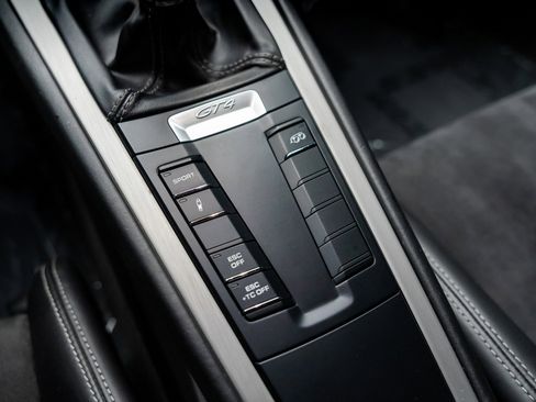 Used 2016 Porsche Cayman GT4 image 61