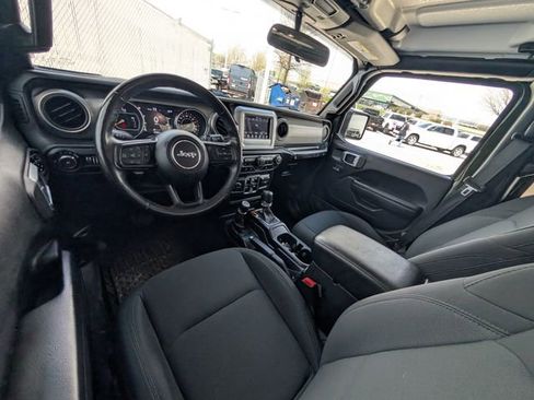 Used 2021 Jeep Wrangler Unlimited Sport AWD/4WD image 7