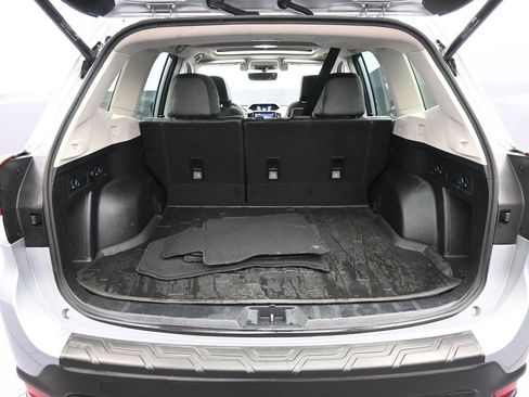 Used 2021 Subaru Forester Limited image 22