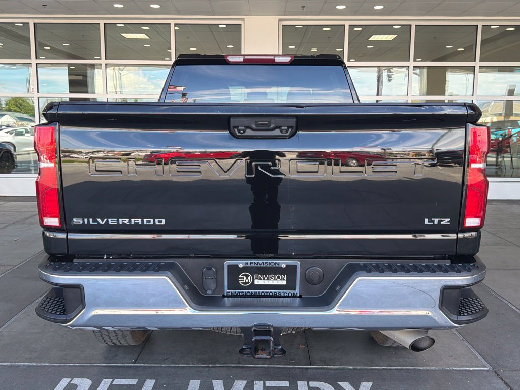 Used 2024 Chevrolet Silverado 2500 LTZ AWD/4WD image 12
