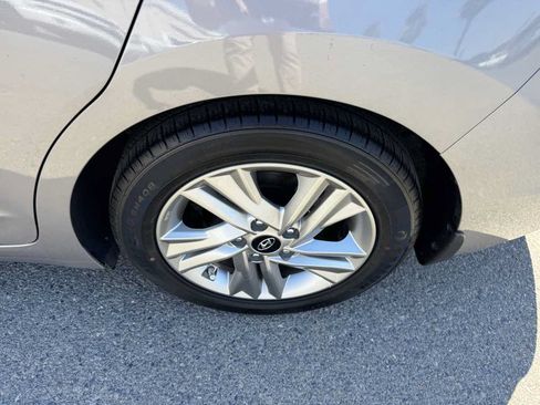 Used 2020 Hyundai Elantra Value Edition w/ Cargo Package (C1) FWD image 38
