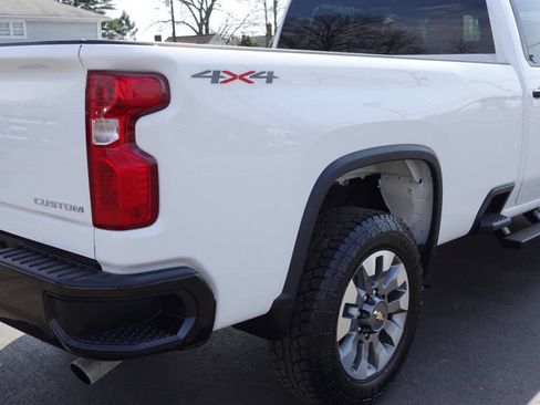 Used 2025 Chevrolet Silverado 2500 Custom w/ Custom Convenience Package AWD/4WD image 11