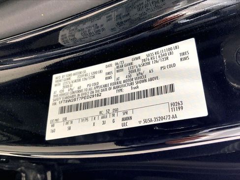 Used 2023 Ford F250 Lariat w/ Sport Appearance Package AWD/4WD image 8