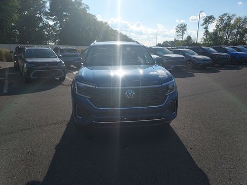 New 2026 Volkswagen Atlas SEL Premium R-Line image 3