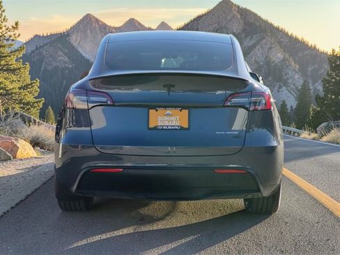 Used 2023 Tesla Model Y Long Range image 5