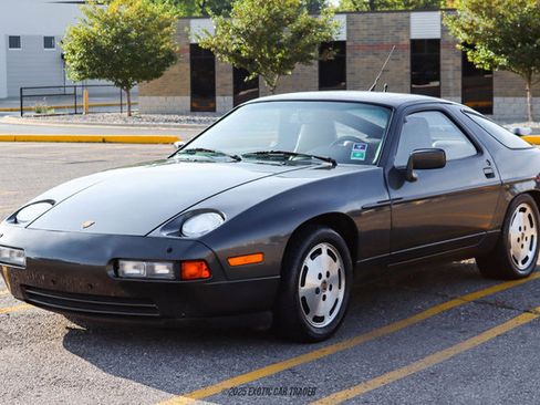 Used 1989 Porsche 928 S4 image 14