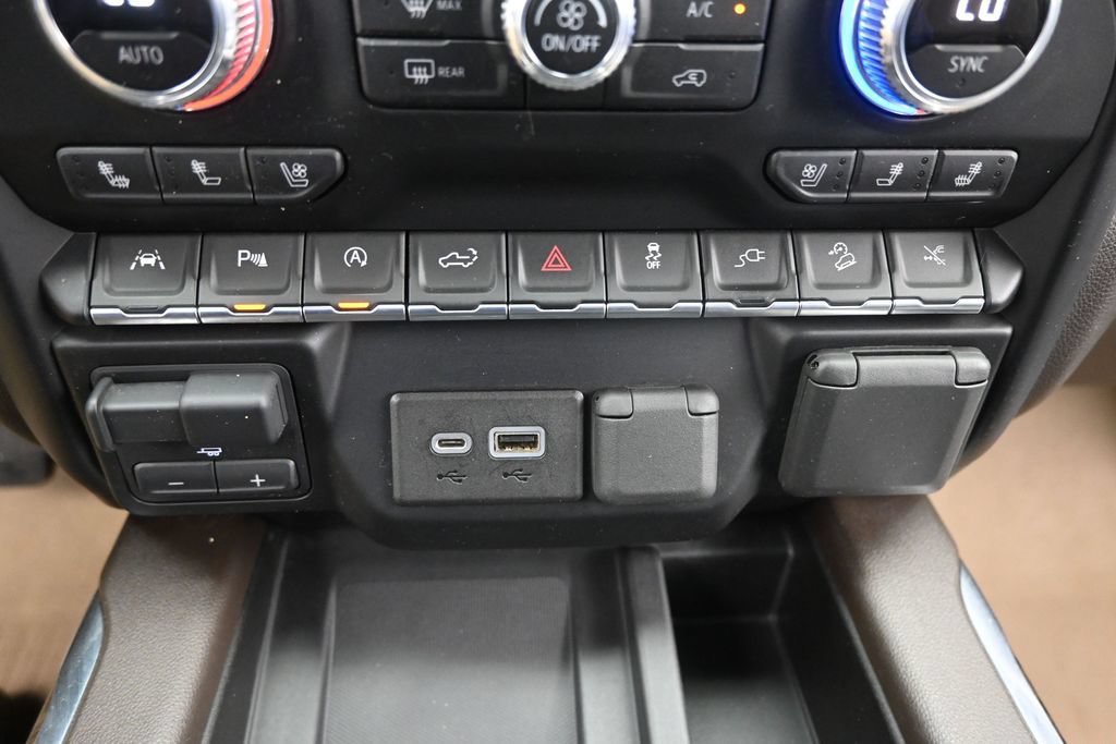 Used 2019 GMC Sierra 1500 Denali w/ Denali Ultimate Package AWD/4WD image 30