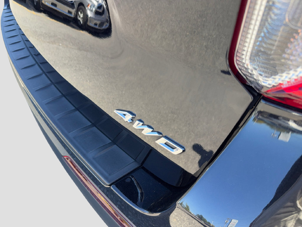 Used 2022 Ford Explorer XLT AWD/4WD image 10