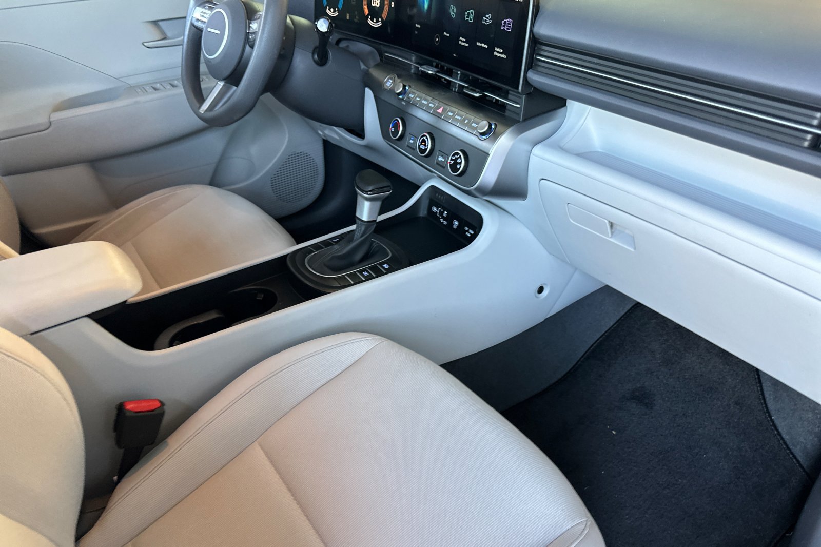 Certified 2026 Hyundai Kona SE AWD/4WD image 16