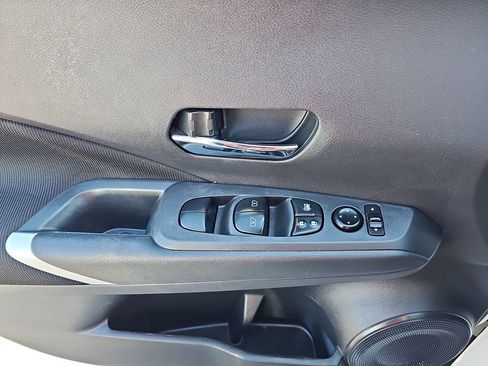 Used 2023 Nissan Kicks SV image 30