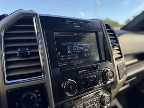 Used 2015 Ford F150 Lariat AWD/4WD image 27