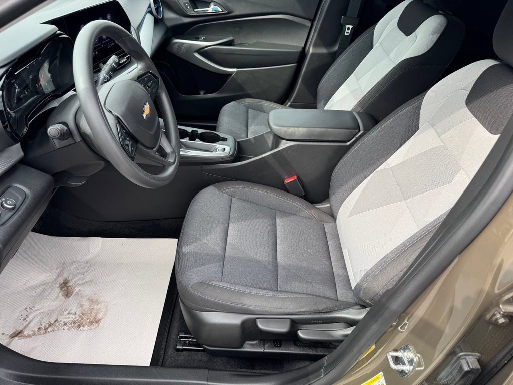 Certified 2024 Chevrolet Trax LS w/ Driver Confidence Package FWD image 11