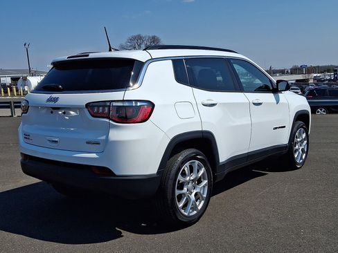 Certified 2023 Jeep Compass Latitude AWD/4WD image 6