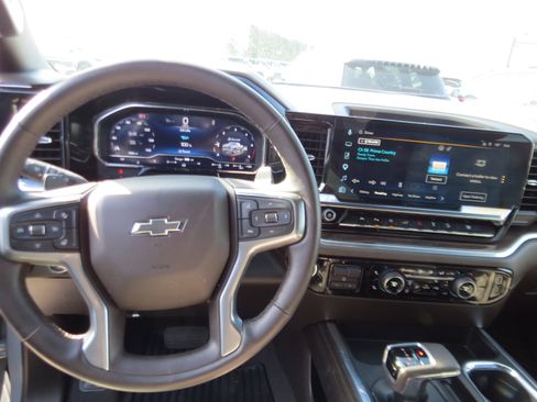 Used 2025 Chevrolet Silverado 1500 RST AWD/4WD image 21