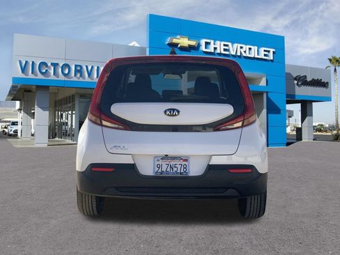 Used 2021 Kia Soul LX FWD image 5