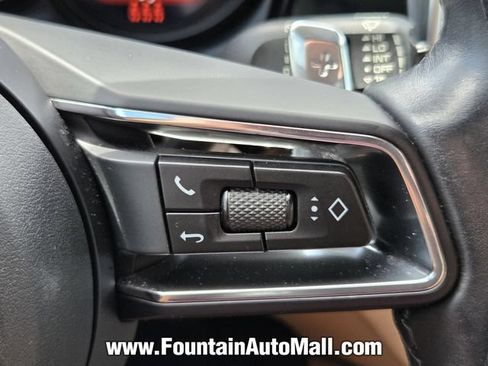 Used 2023 Porsche Macan Turbo AWD/4WD image 22