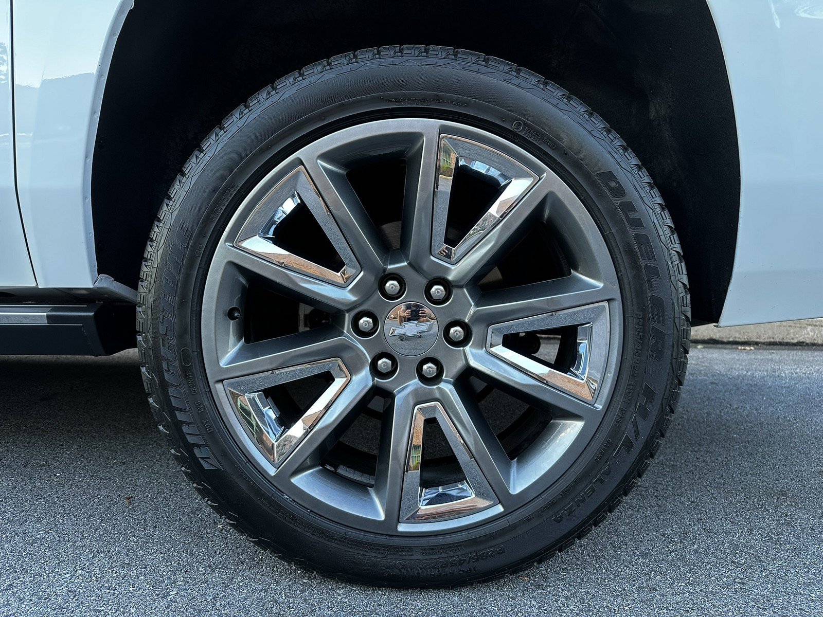 Used 2018 Chevrolet Suburban Premier AWD/4WD image 80
