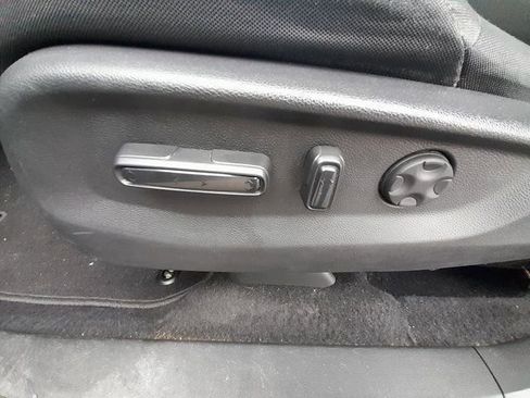 Used 2019 Honda CR-V EX image 40